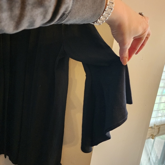 LC Lauren Conrad Black BELL SLEEVE Cardigan - Picture 4 of 5
